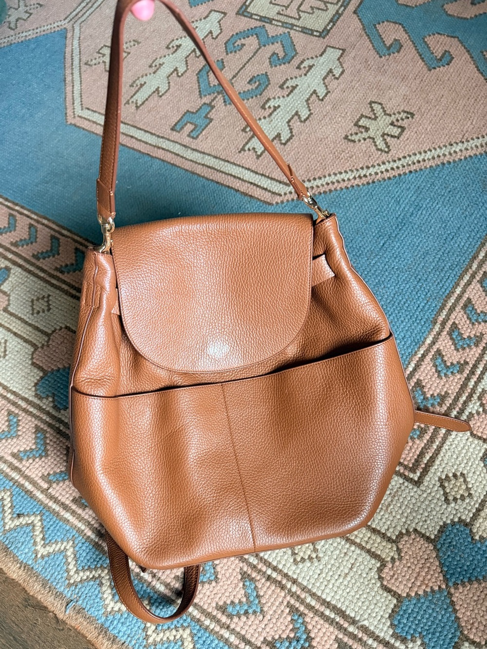 Cuyana Women’s Tan Leather backpack with shoulder strap - Picture 6 of 6